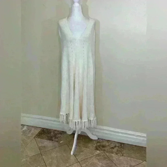 BCBG Alpaca Shawl - Picture 2 of 5